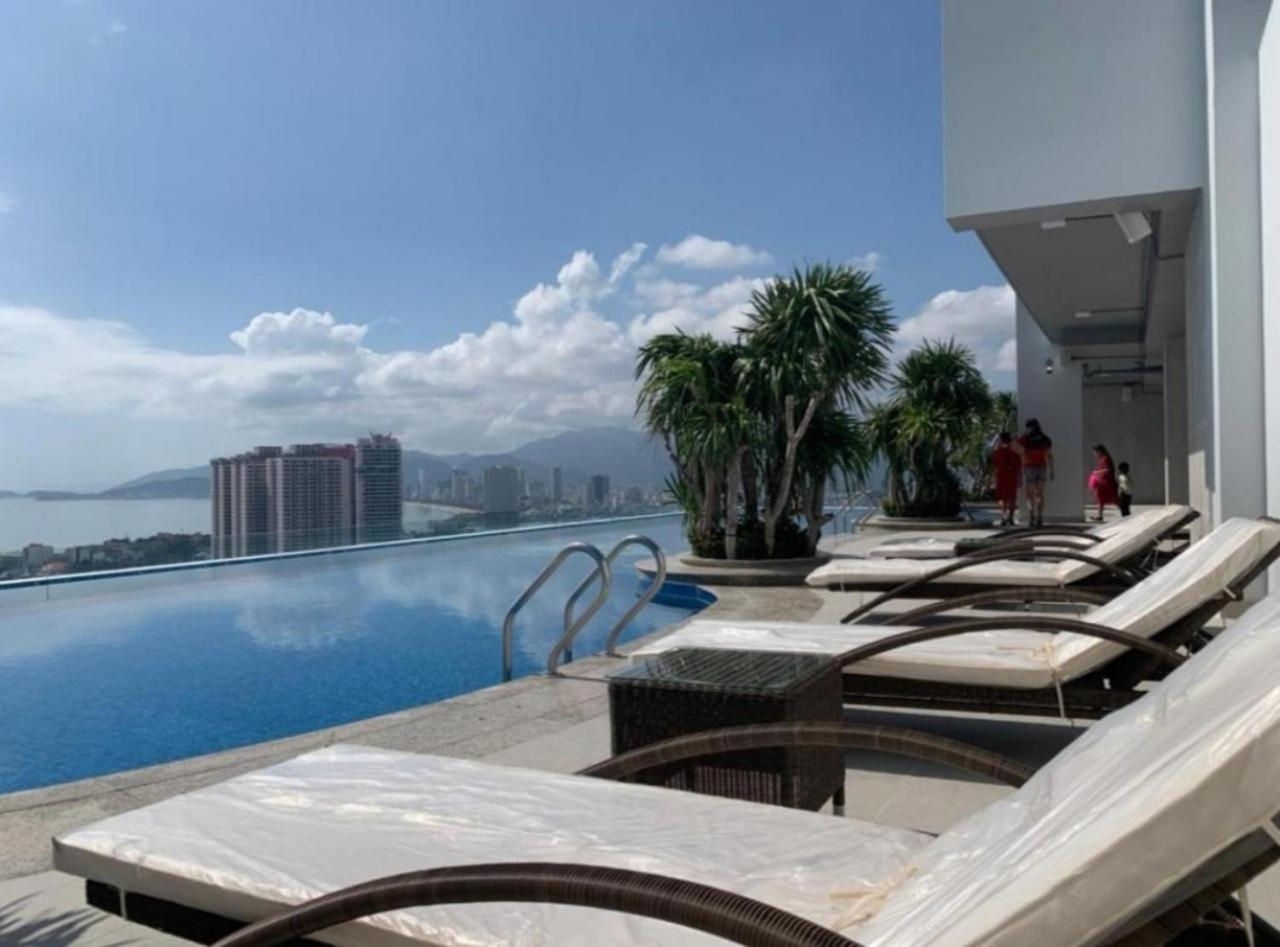 Beachfront Scenia Bay Apartment Nha Trang Eksteriør billede